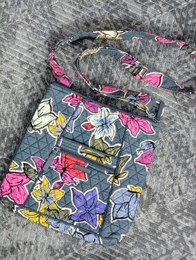 Vera Bradley Hipster Crossbody Purse Falling Flowers Green Teal Travel Quilted